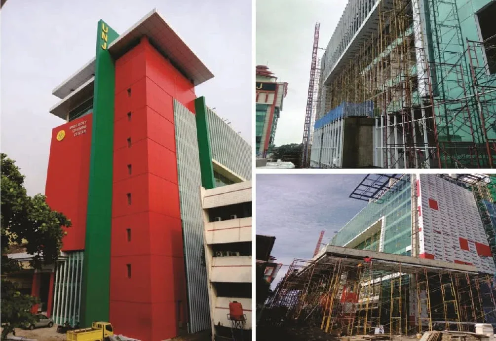 Proses pemasangan ACP dan kaca gedung Universitas Negeri Jakarta